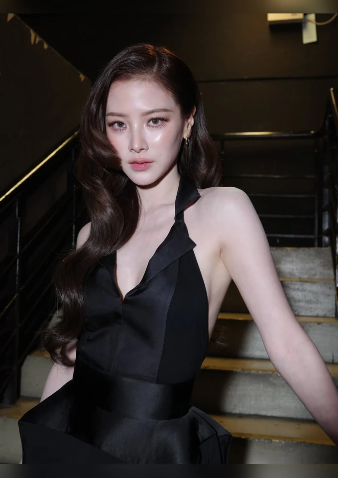 ภาพ ใบเฟิร์น พิมพ์ชนก ลำดับที่ 6