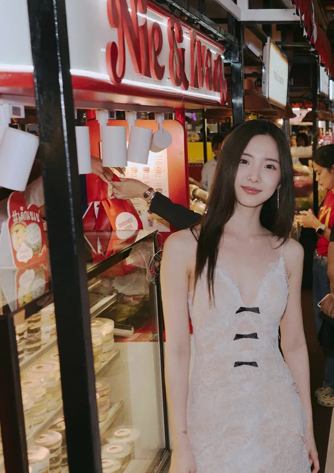 เนเน่ พรนับพัน ลุคแฟชั่นน่ารัก ภาพที่ 2