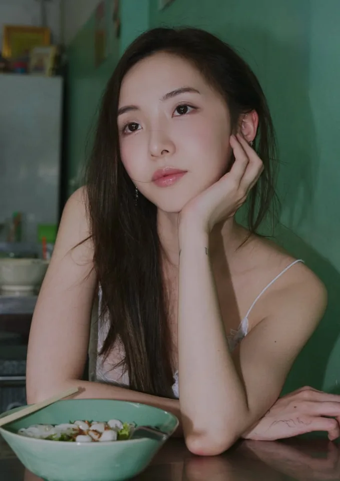 เนเน่ พรนับพัน ลุคแฟชั่นน่ารัก ภาพที่ 14
