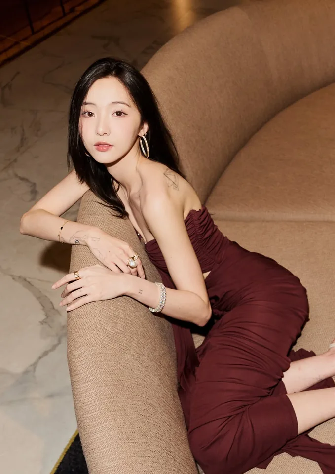 เนเน่ พรนับพัน ลุคแฟชั่นน่ารัก ภาพที่ 20